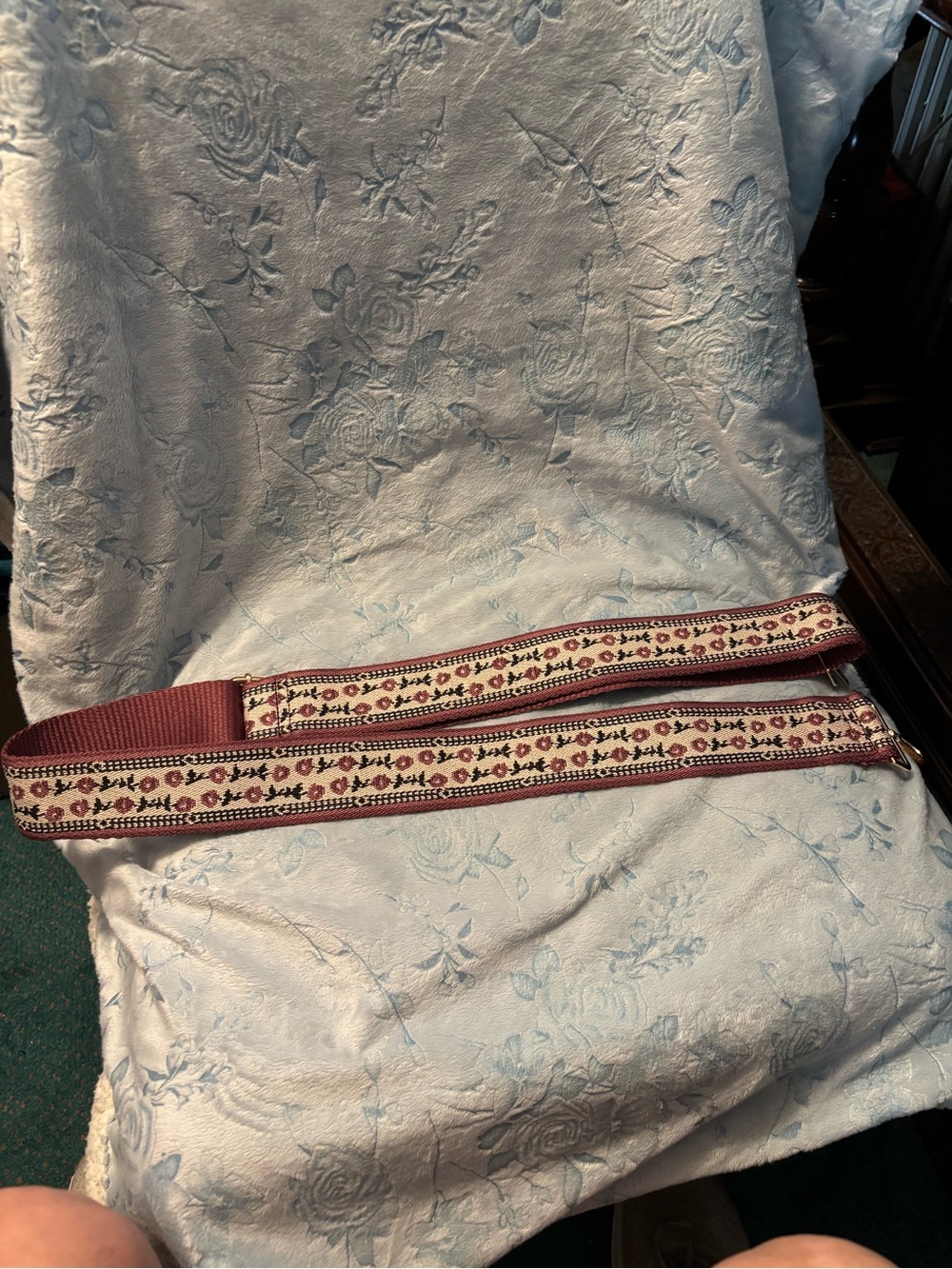 Kedzie Adjustable Woven Floral Guitar-Purse Strap in Dusty Rose